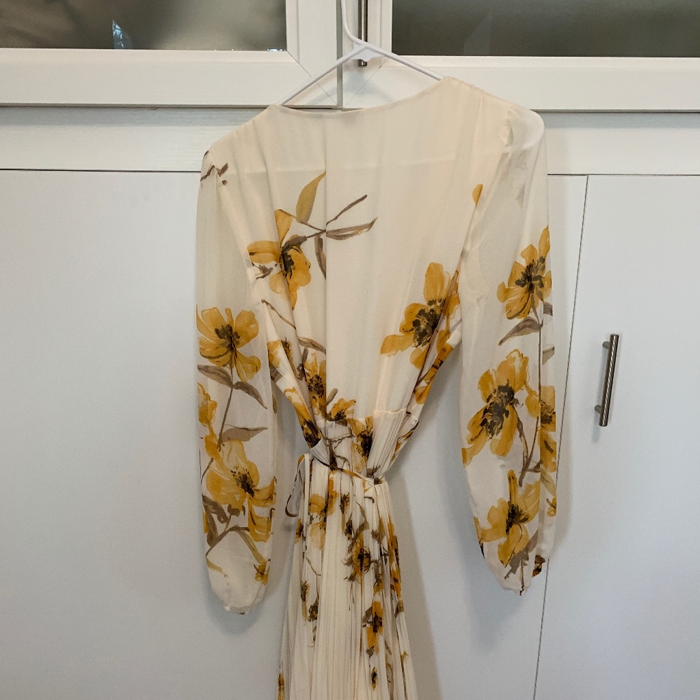 BRAND NEW Wilfred sunflower dress